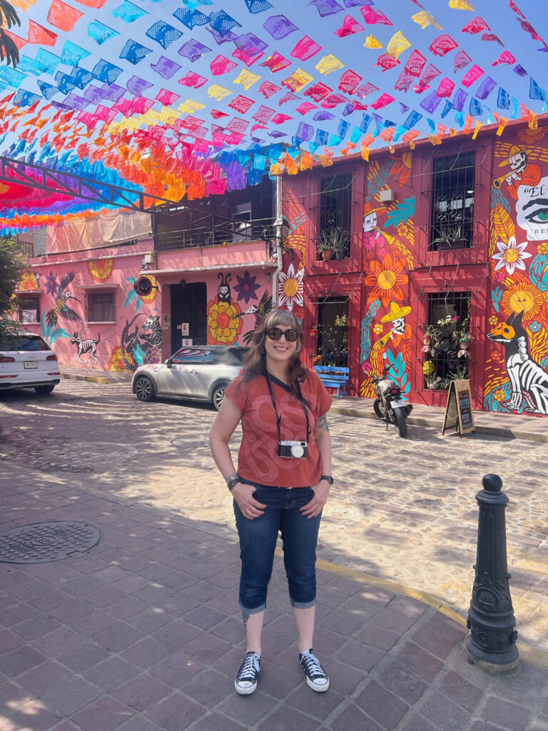 Rebecca Pearcy tee with my Ginger capris